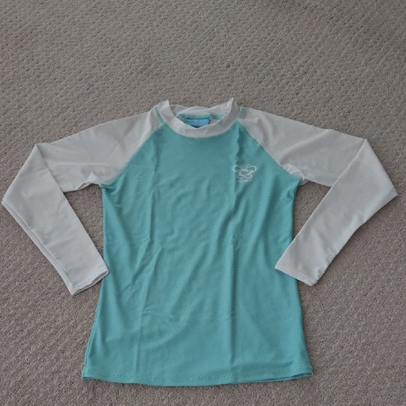 The Realm Rashguard - Picture 1 of 3